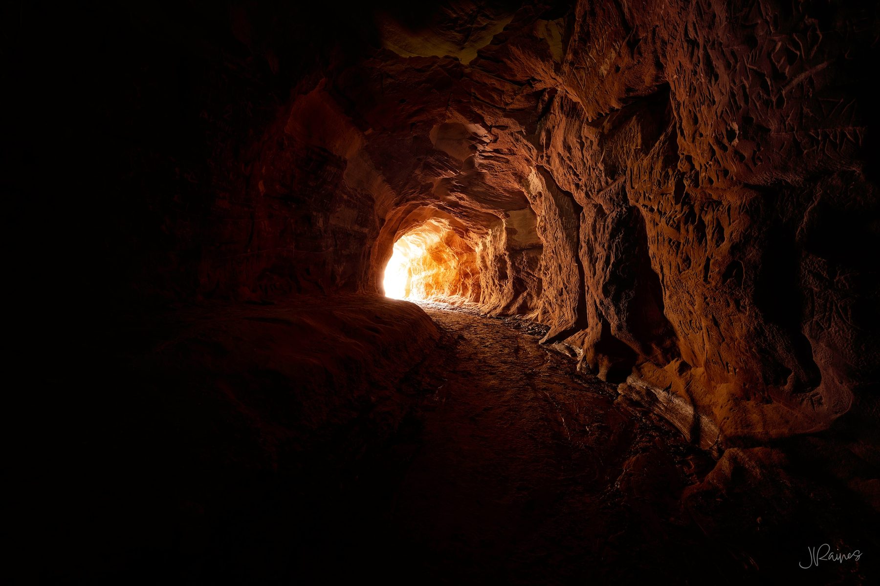 A sandstone cave near Kanab, Utah, opening toward the daylight
